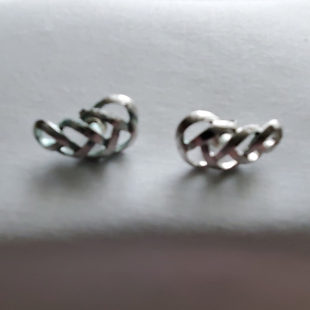 Silver scroll earrings